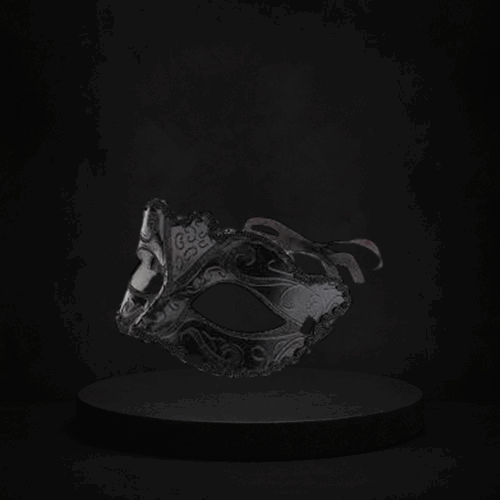 Máscara Preta Feminina